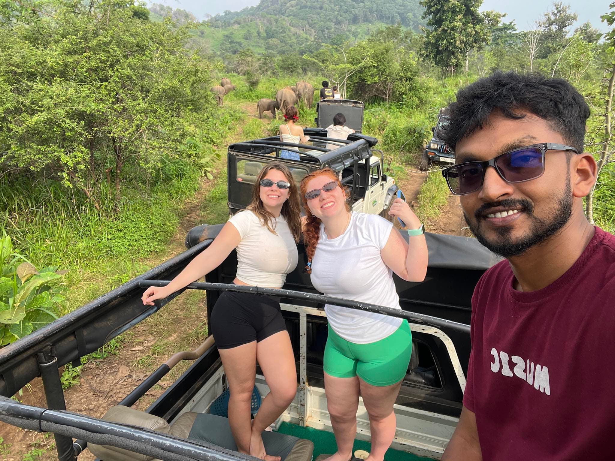 What to Wear and Pack for a Kaudulla Safari: Complete Gear & Clothing Guide